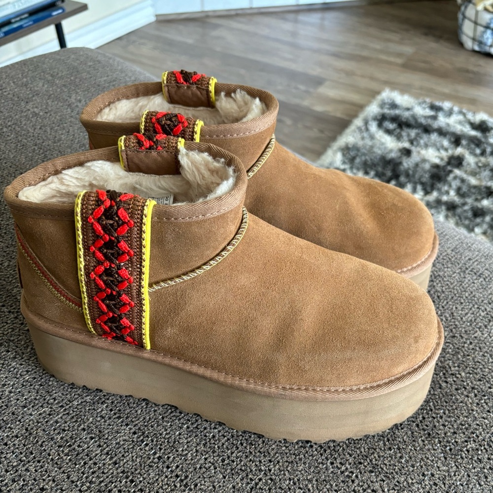 UGG Classic Ultra Mini Braid Platform Chestnut Boot